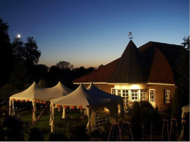 Hotel Am Steendamm Ойтен Екстериор снимка